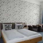 Ξενοδοχείο Bellevue 3*